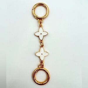 Clover Handbag Chain Strap Extender White New